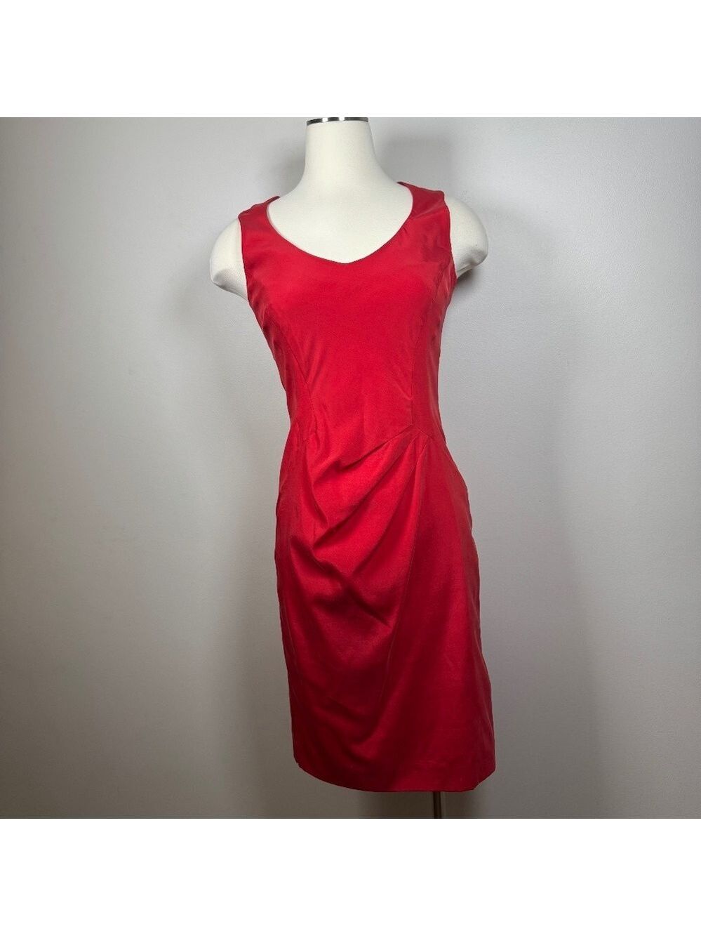 RIANI Scarlet Sleeveless Midi Dress